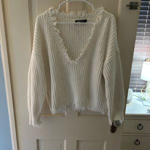V VECK SWEATER